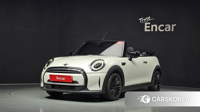 Mini Cooper Convertible 2024 Белый из Кореи