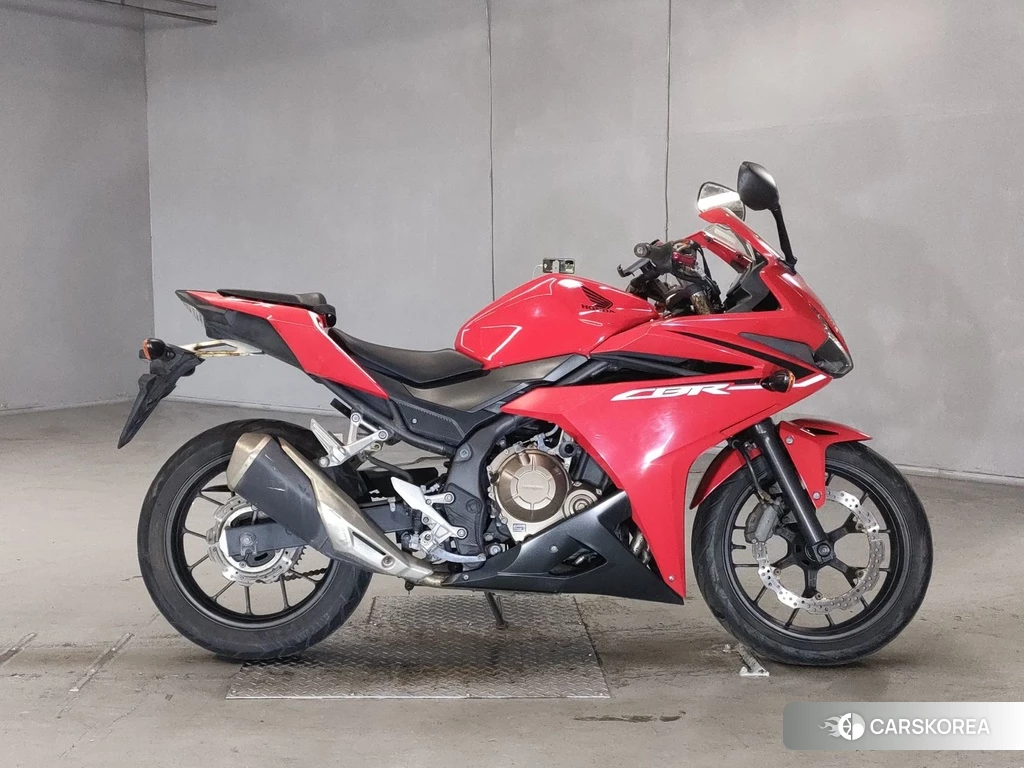 Проданный Honda CBR400R 2016 из Японии