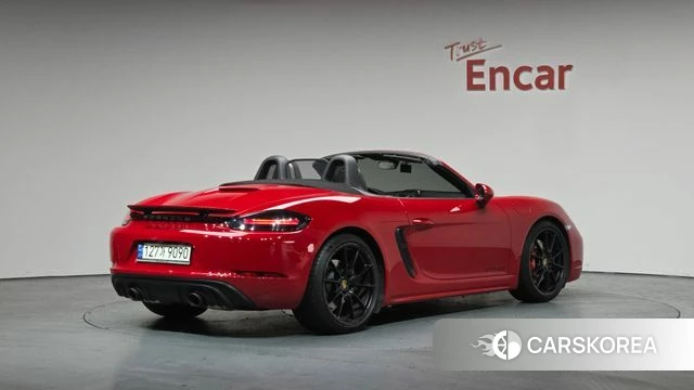 Porsche 718 Boxster 2021 Красный из Кореи