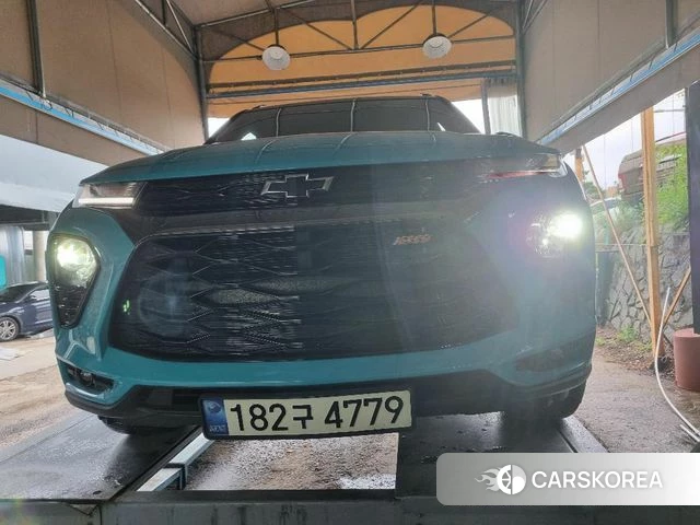 Chevrolet (GM Daewoo) Trailblazer 2022 Синий из Кореи