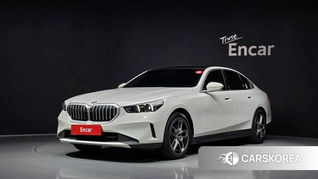 BMW 5 Series (G60) 2023 Белый из Кореи