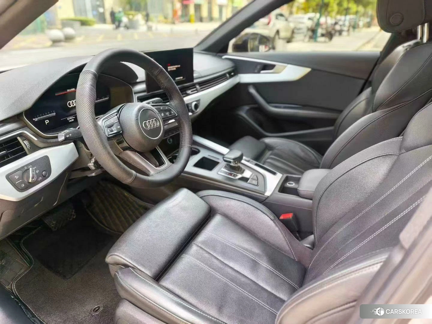 Audi A4L 2021 Белый из Китая