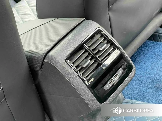 Volkswagen Sagitar 2023 Белый из Китая
