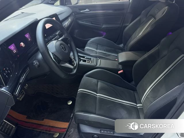 Volkswagen Golf 2021 Белый из Китая