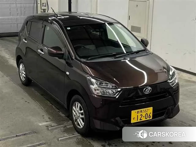 Daihatsu Mira e:S 2018 из Японии