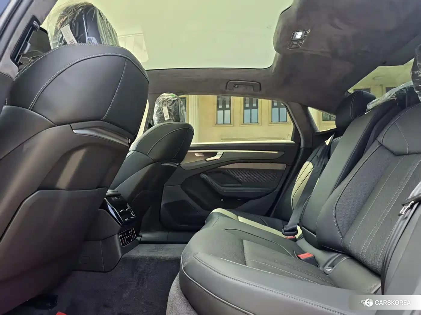 Audi A6L 2026 Черный из Китая, фото 2