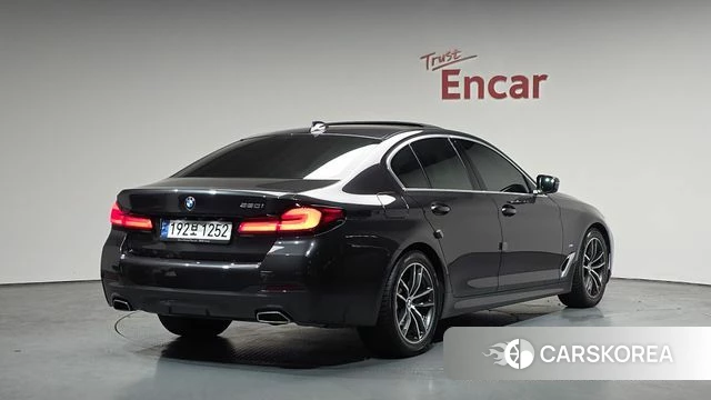 BMW 5 Series (G30) 2023 Серый из Кореи