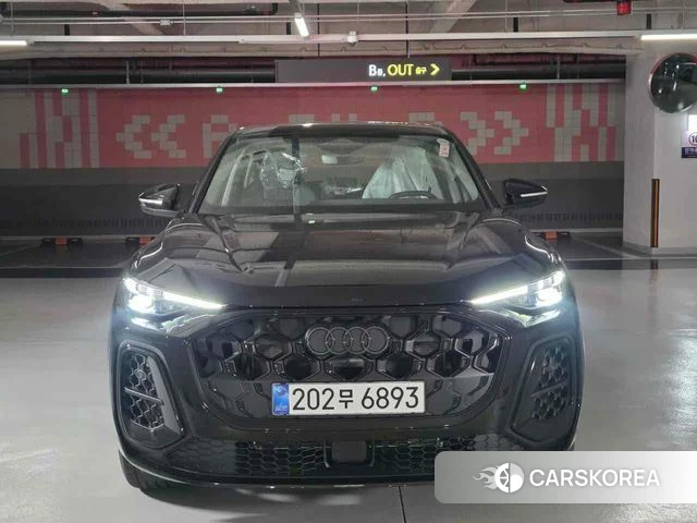 Audi Q5 (80A) 2025 Черный из Кореи