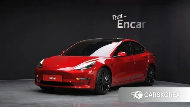 Tesla Model 3 2021 Красный из Кореи