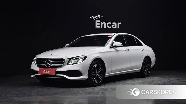 Mercedes-Benz E-Class W213 2020 Белый из Кореи