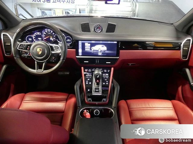 Porsche Cayenne (PO536) 2019 Темно-зеленый из Кореи