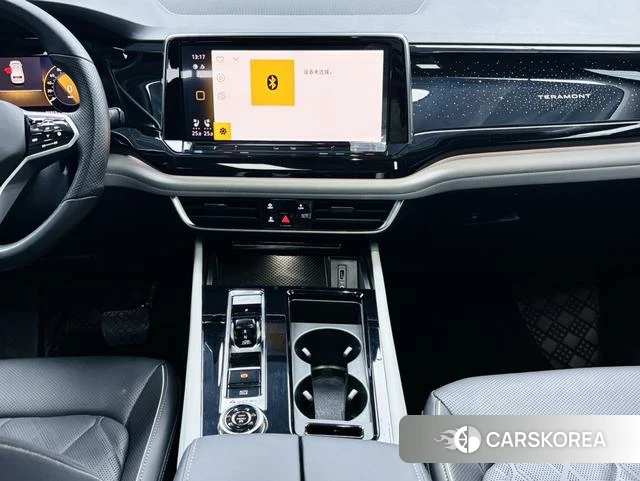 Volkswagen Tourang 2024 Черный из Китая