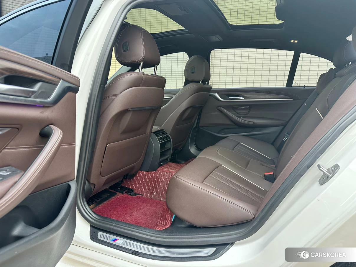 BMW 5 series 2021 Белый из Китая