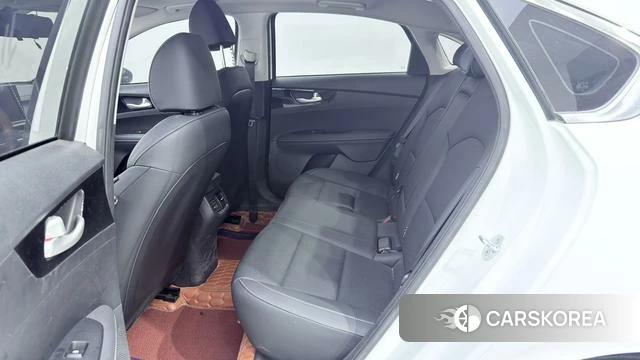 Kia K3 2022 Белый из Китая