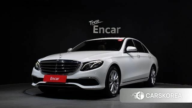 Mercedes-Benz E-Class W213 2019 Белый из Кореи