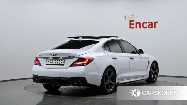 Genesis G70 2019 Белый из Кореи