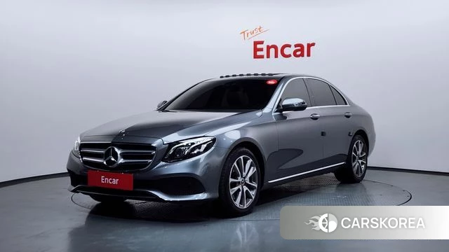 Mercedes-Benz E-Class W213 2019 Серый из Кореи