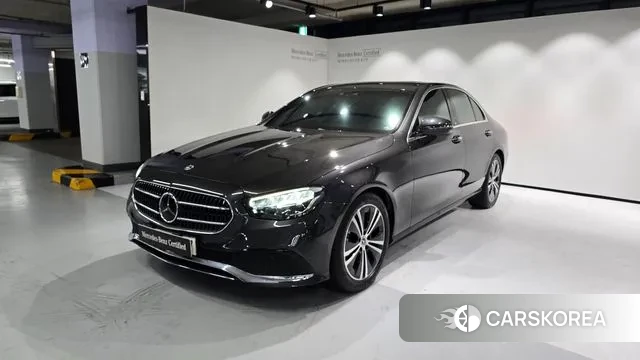 Mercedes-Benz E-Class W213 2021 Серый из Кореи