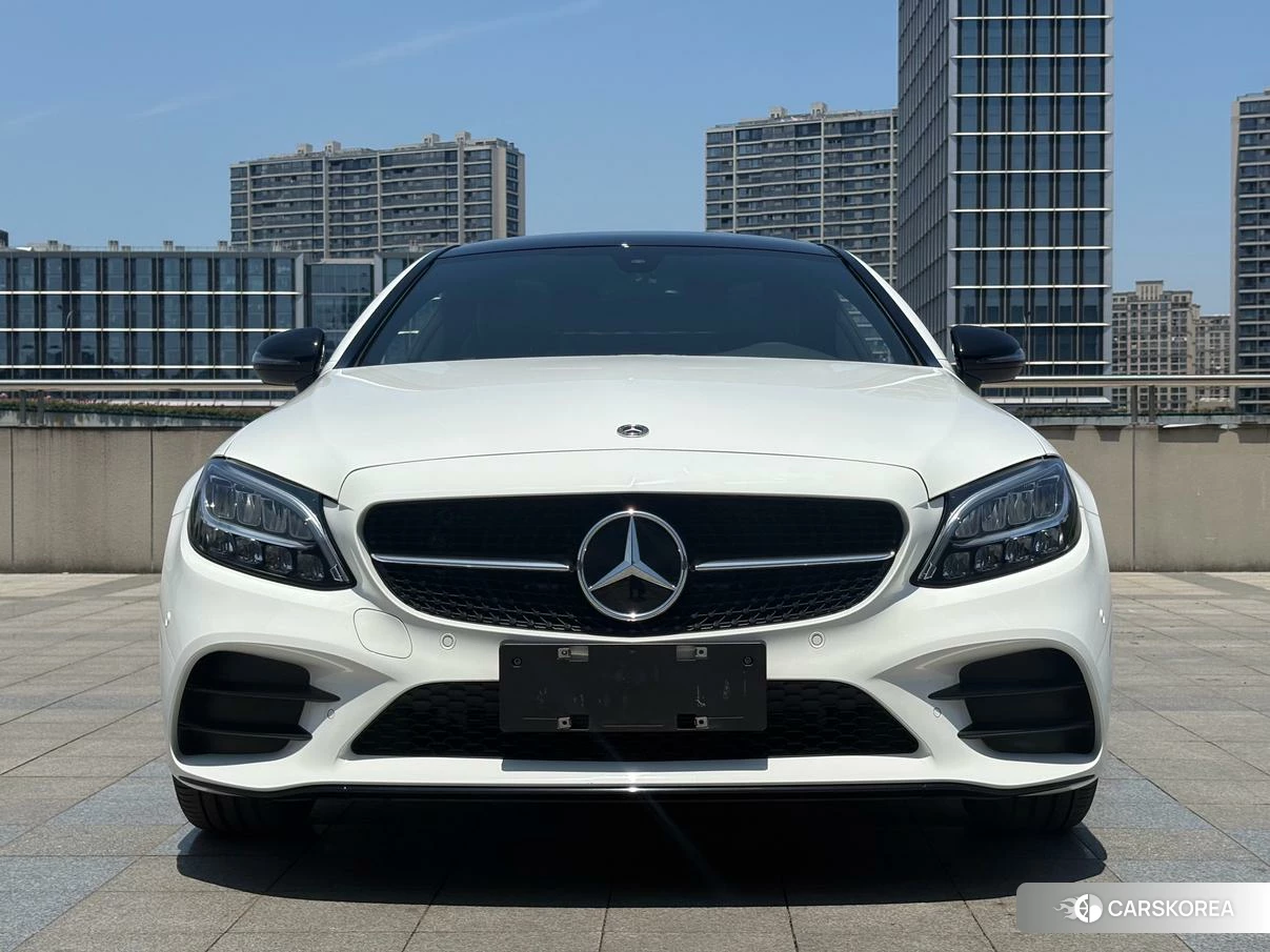 Mercedes-Benz Class C (imported) 2022 Белый из Китая
