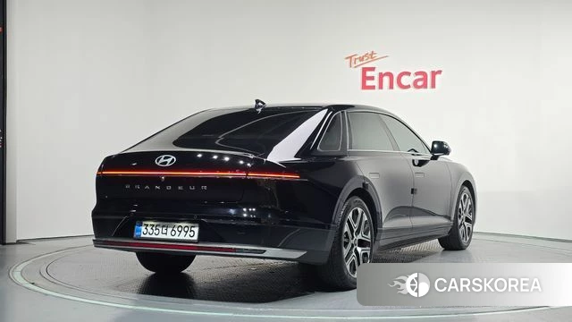 Hyundai Grandeur (GN7) 2023 Черный из Кореи