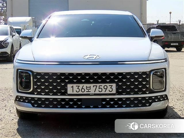 Hyundai Grandeur (GN7) 2023 Белый из Кореи