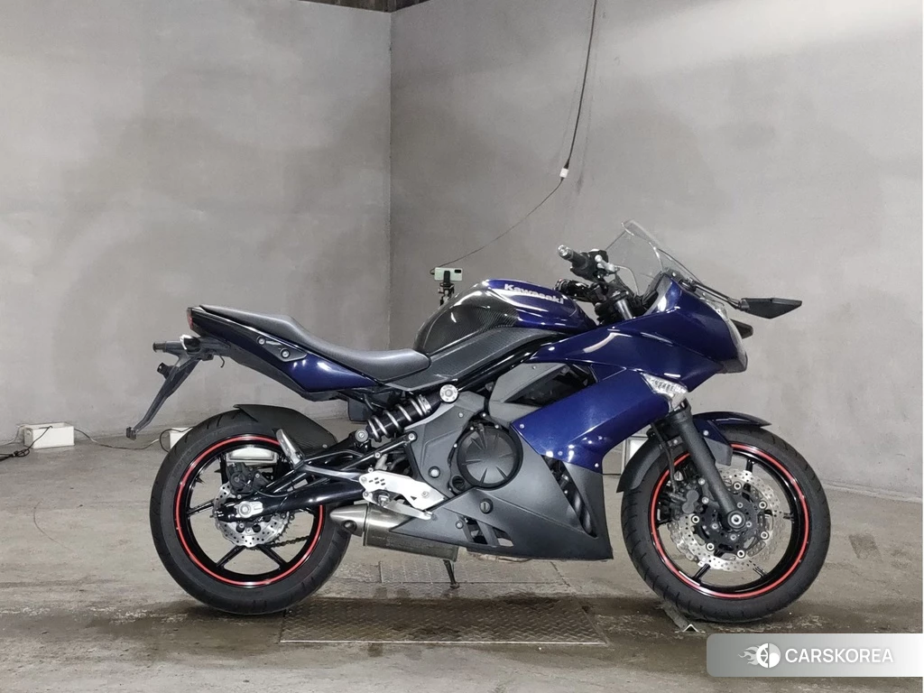 Проданный Kawasaki NINJA 400R 2011 из Японии, фото 2