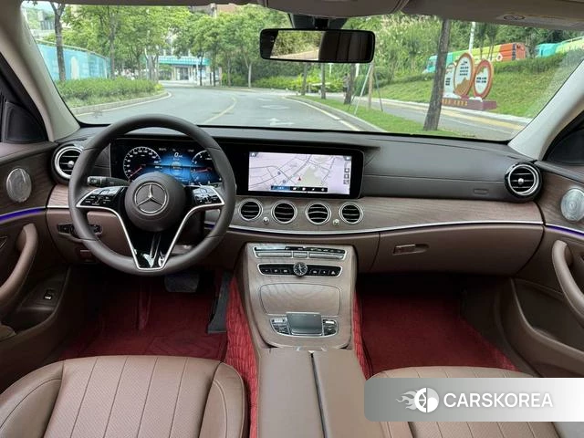Mercedes-Benz E-class 2022 Черный из Китая
