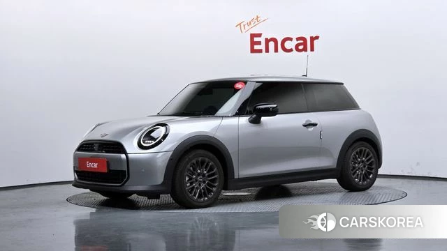 Mini Cooper C 4th generation 2025 Серебряный из Кореи