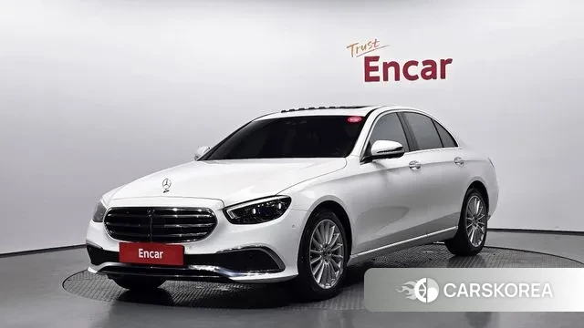 Mercedes-Benz E-Class W213 2021 Белый из Кореи