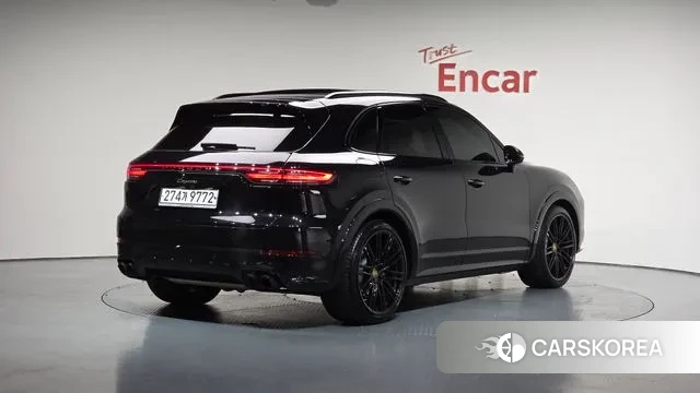 Porsche Cayenne (PO536) 2019 Черный из Кореи