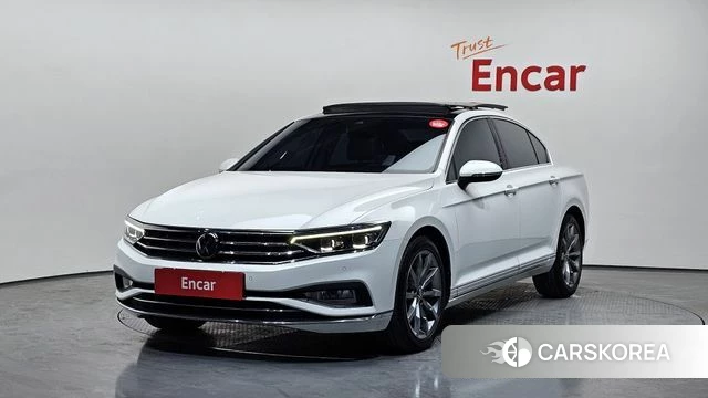 Volkswagen Passat GT (B8) 2022 Белый из Кореи