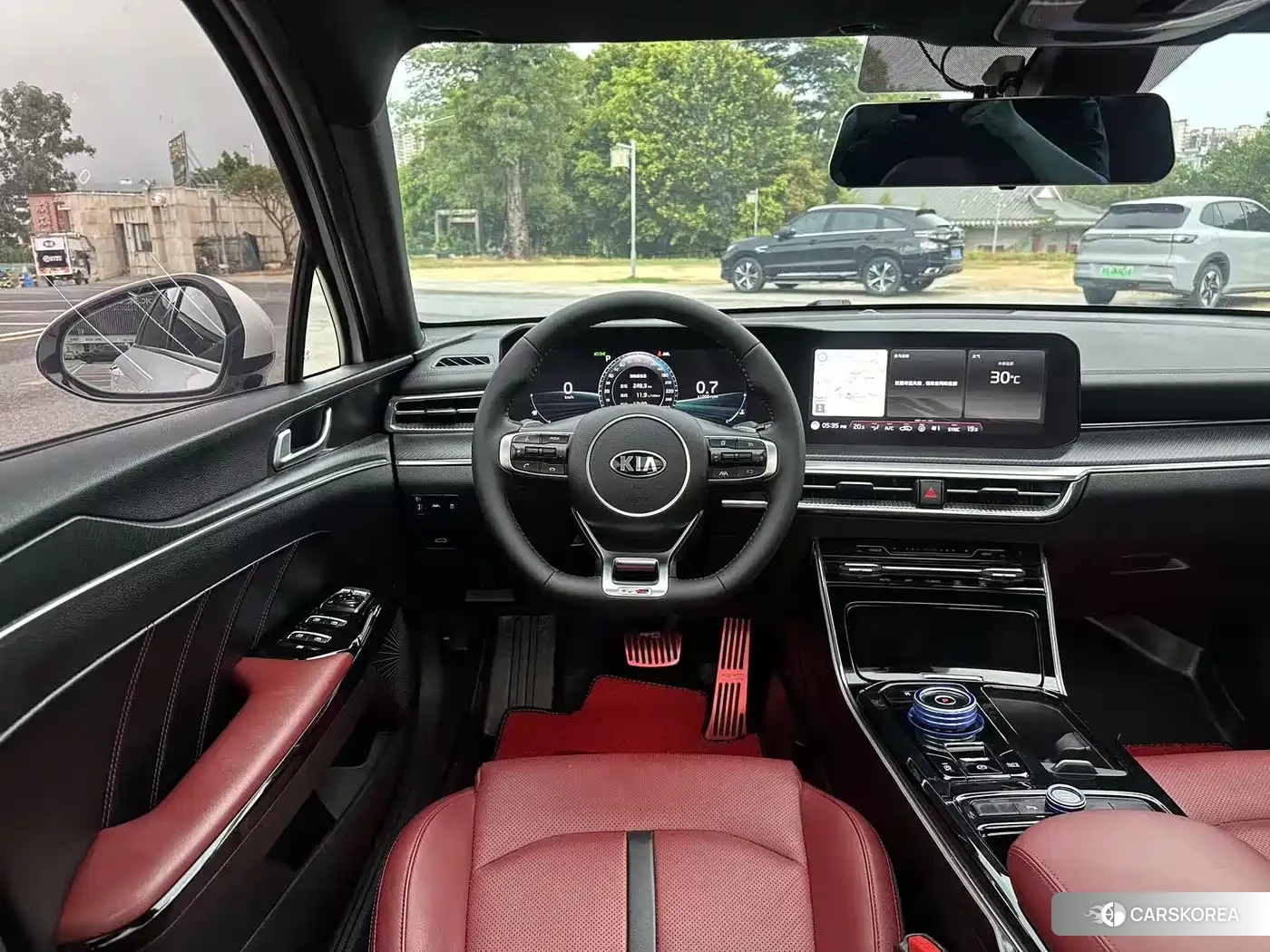 Kia K5 2021 Белый из Китая