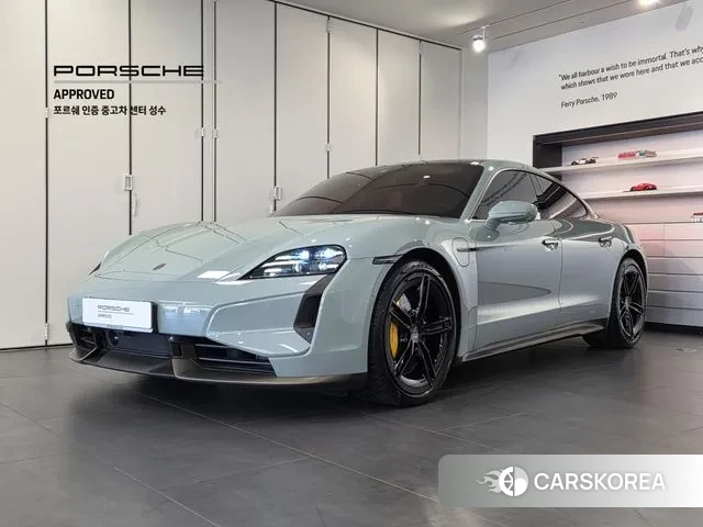 Porsche Taycan 2025 Небесно-голубой из Кореи