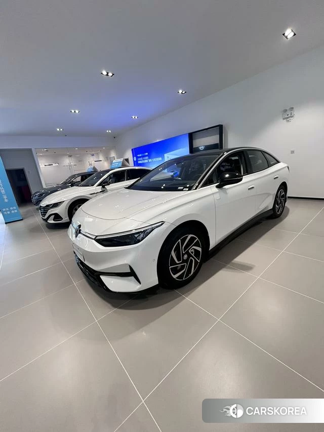 Volkswagen ID.7 VIZZION 2025 Белый из Китая