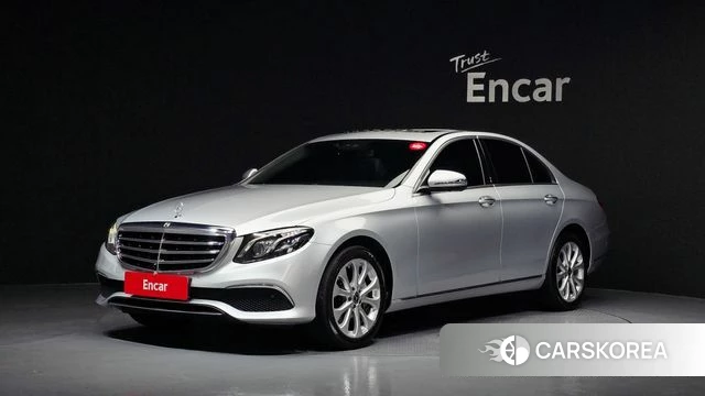 Mercedes-Benz E-Class W213 2018 Серебряный из Кореи