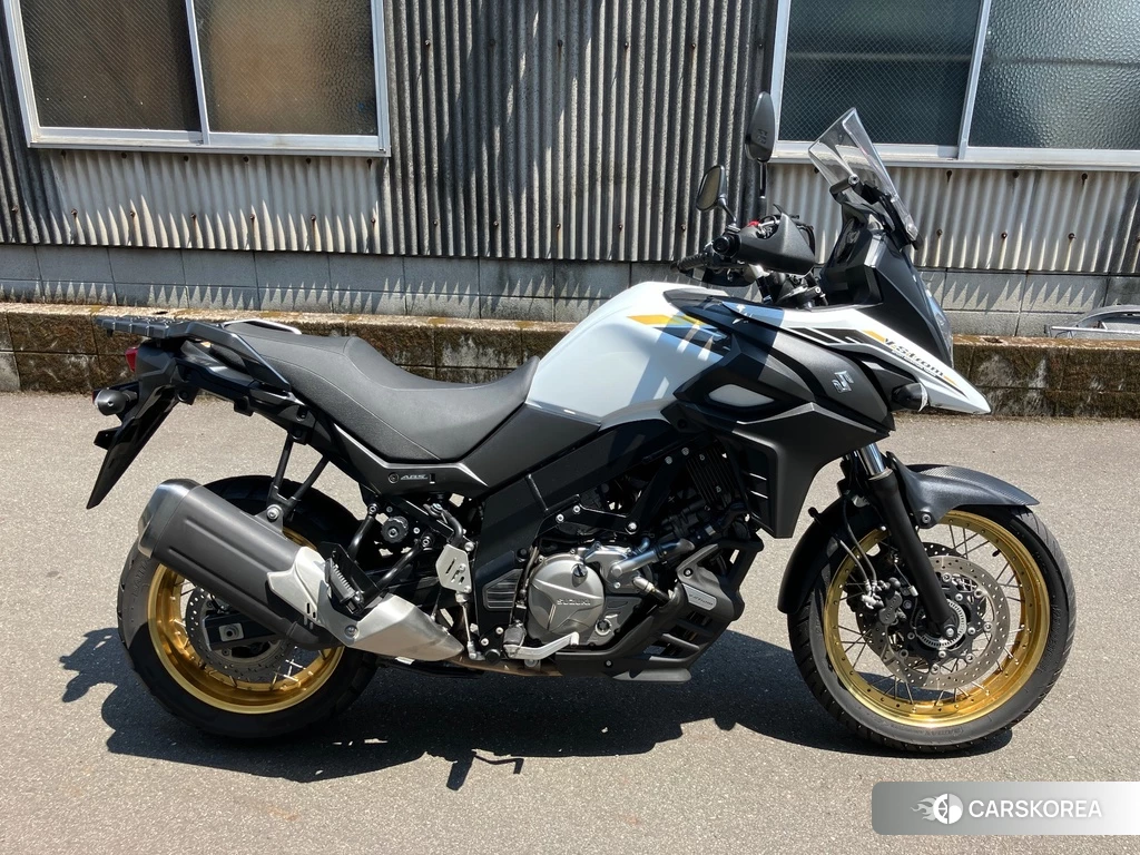 Проданный Suzuki V-STROM 650 DL650 ABS 2021 из Японии, фото 2