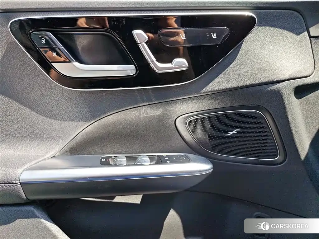 Mercedes-Benz C-class 2023 Черный из Китая, фото 2