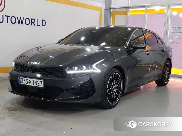 Kia K5 3rd generation 2023 Серый из Кореи