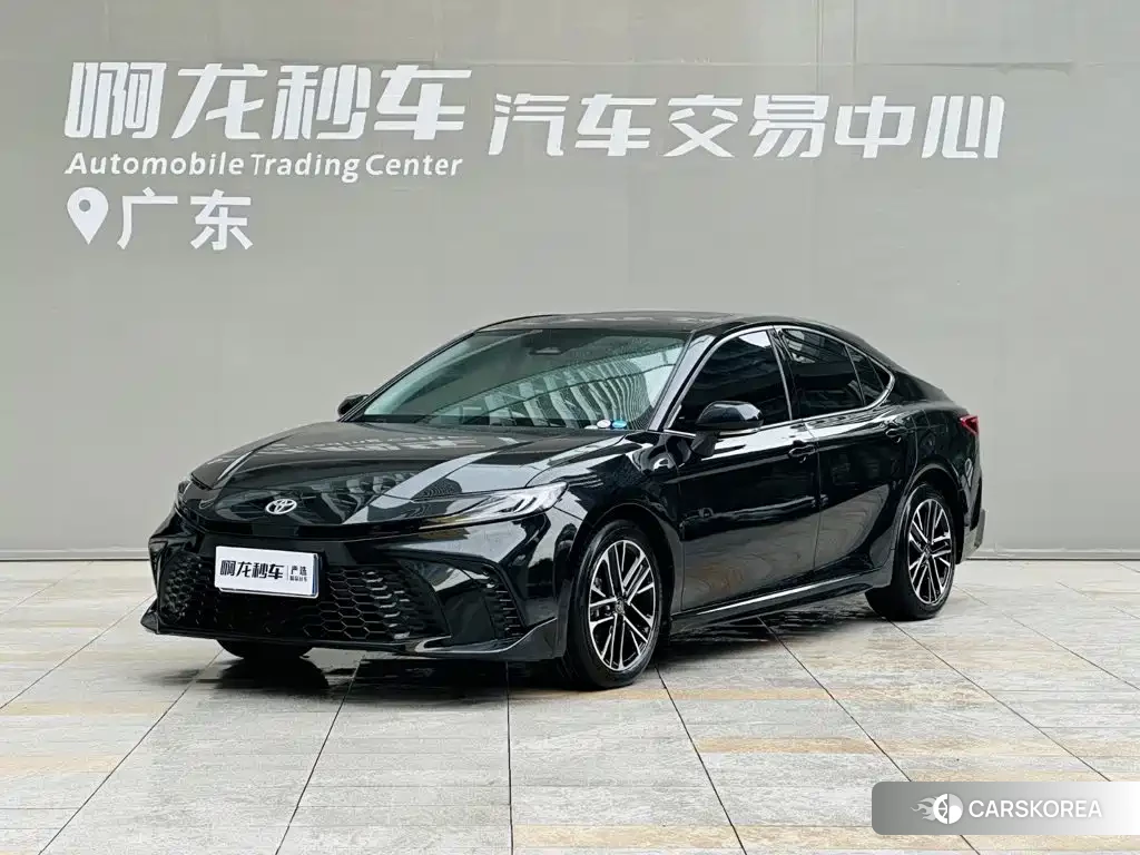 Toyota Camry 2025 Silver/gray из Китая