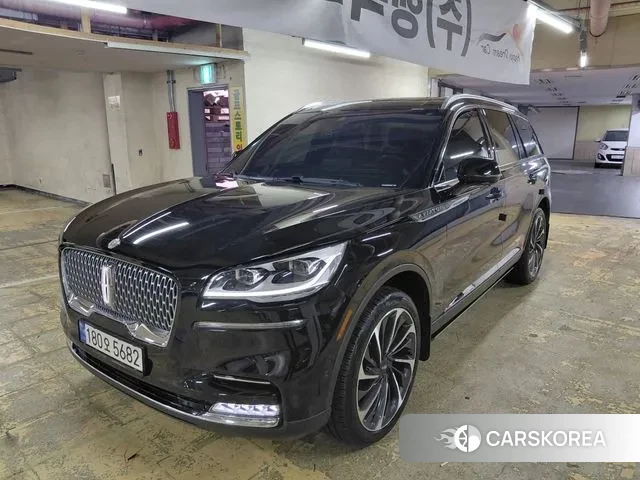 Lincoln Aviator 2nd generation 2022 Черный из Кореи