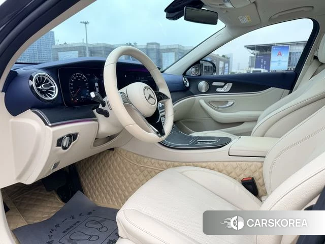 Mercedes-Benz E-class 2022 Черный из Китая