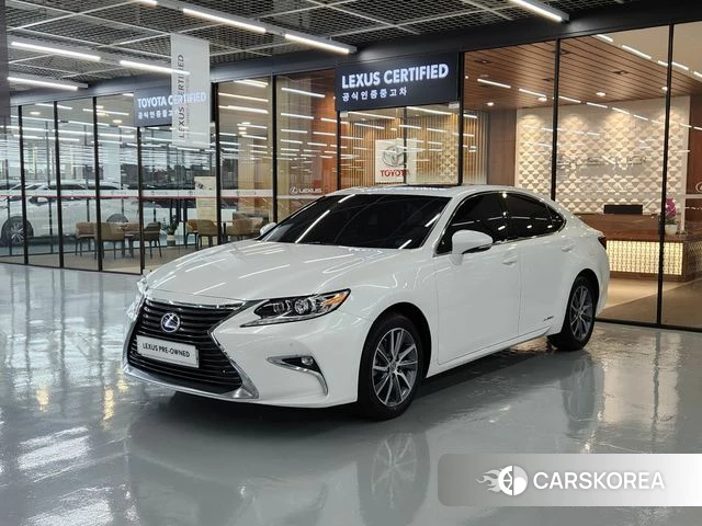 Lexus New ES300h 2018 Белый из Кореи