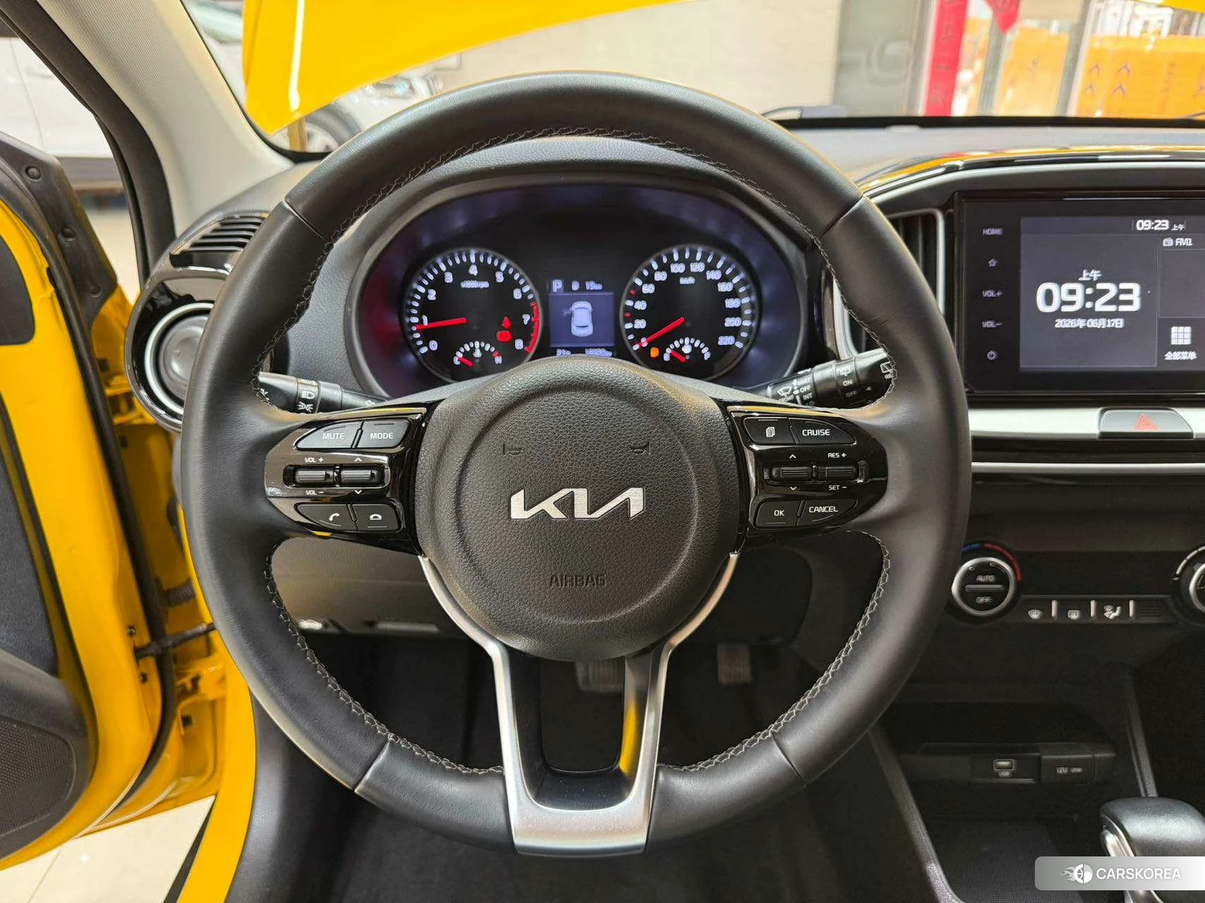 Kia Yi Ran 2021 Желтый из Китая
