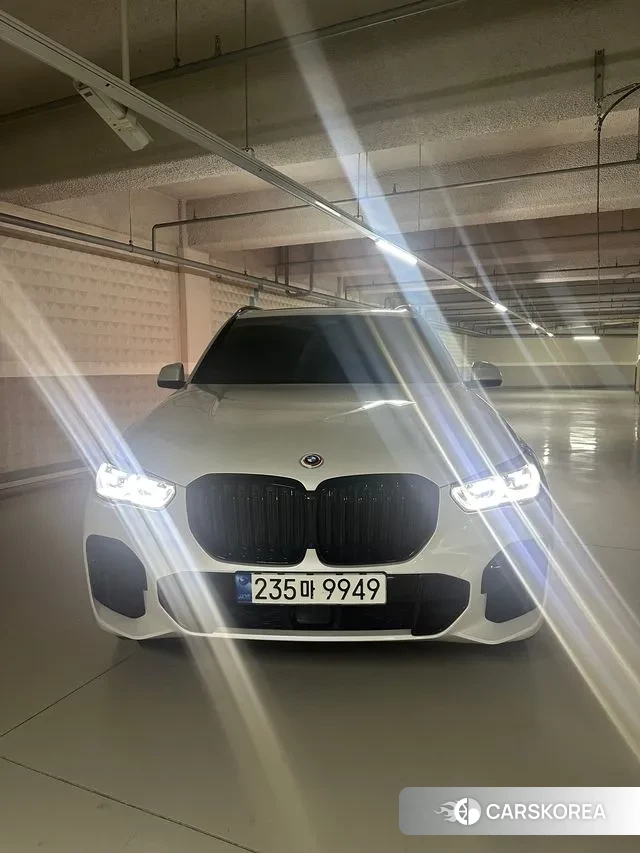 BMW X5 (G05) 2023 Белый из Кореи