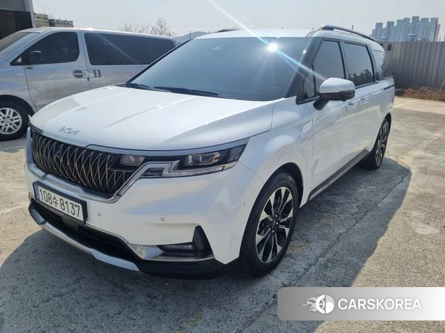 Kia Carnival 4th generation 2023 Белый из Кореи