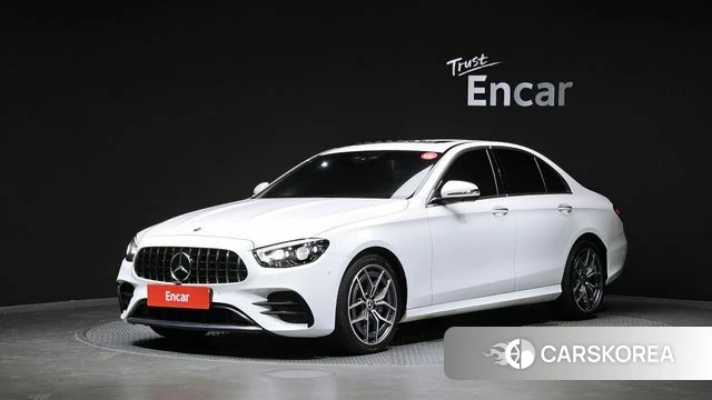 Mercedes-Benz E-Class W213 2021 Белый из Кореи