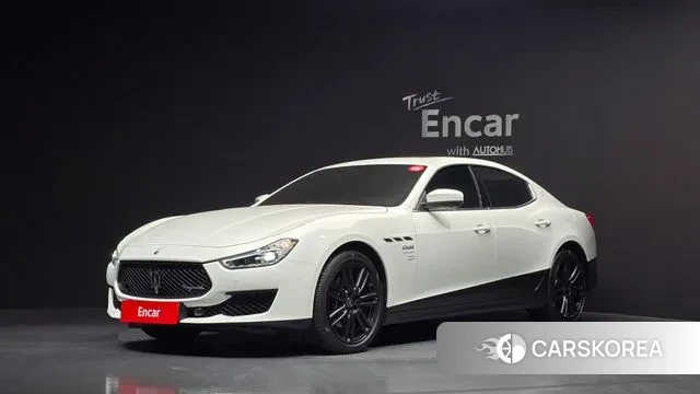 Maserati Ghibli 2022 Белый из Кореи