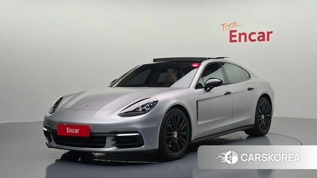 Porsche Panamera (971) 2018 Серебряный из Кореи