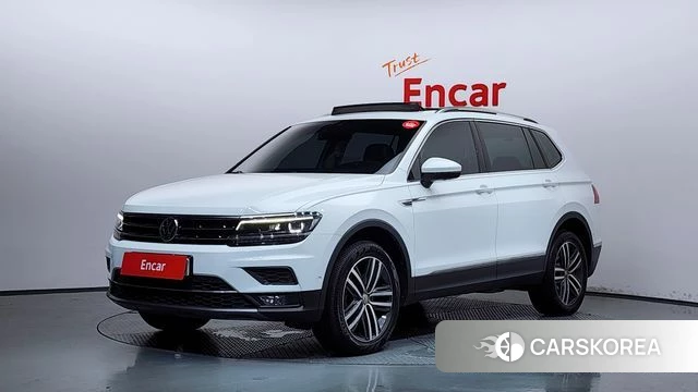 Volkswagen Tiguan Allspace 2020 Белый из Кореи