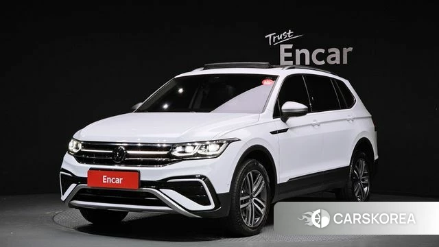 Volkswagen Tiguan Allspace 2023 Белый из Кореи